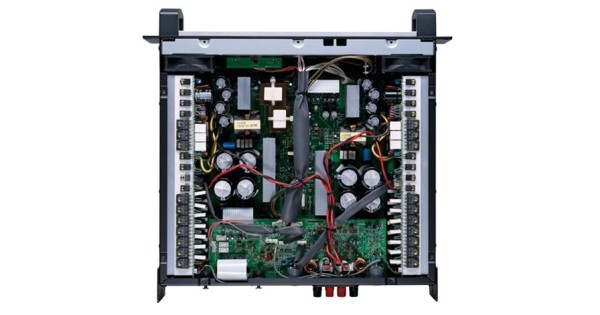 YAMAHAのパワーアンプ、PC3301Nのご紹介です。